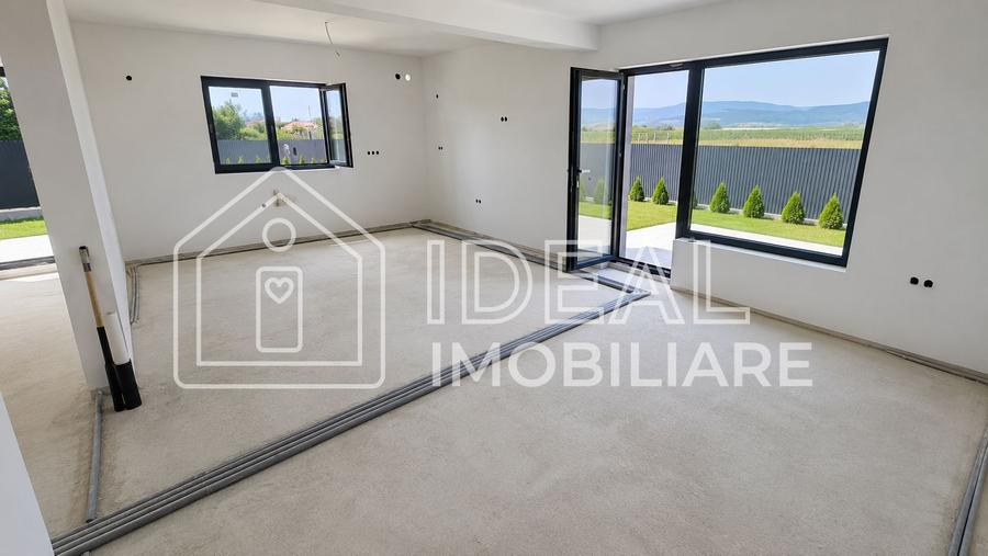 Casa Individuala Moderna cu 560 mp de curte, in Cristian