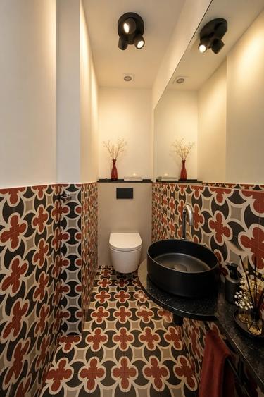 APARTAMENT CU 4 CAMERE - UTILAT SI MOBILAT - ZONA CENTRALA