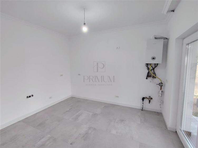 Duplex pe plan - acces facil - zona in plina dezvoltare