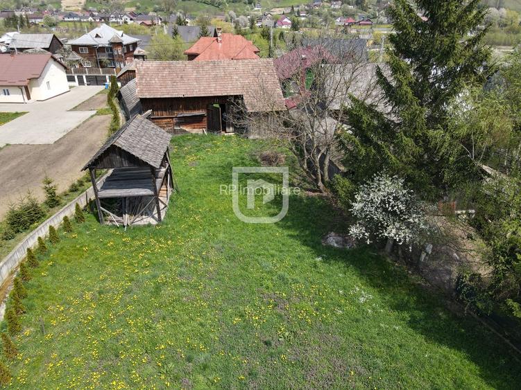 De vanzare casa cu anexe - 2507 mp Manastirea Humorului - 3