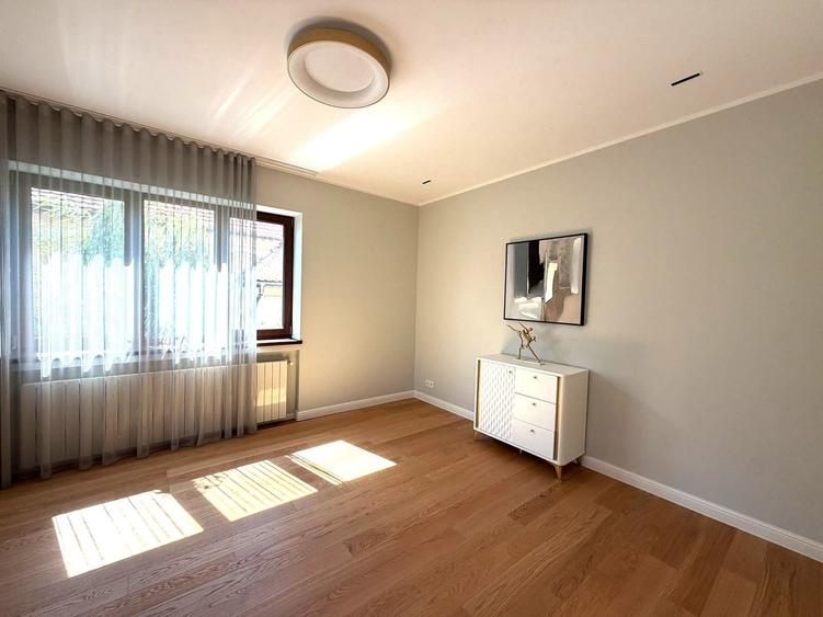 Apartament 3 camere + birou în vilă superbă | Strada Paris | Renovat integral