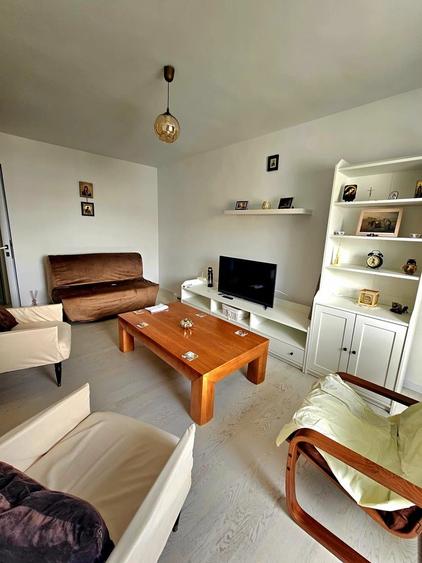 Apartamnent decomandat cu 3 camere, Sector 6- Cetatea de Balta