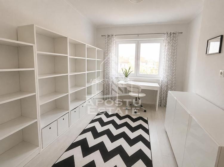 Duplex de vanzare, 4 dormitoare si 3 bai, Dumbravita - 11