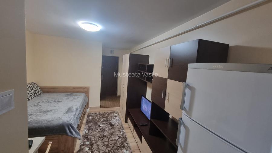 PF închiriez garsoniră în zona Galata  - 2