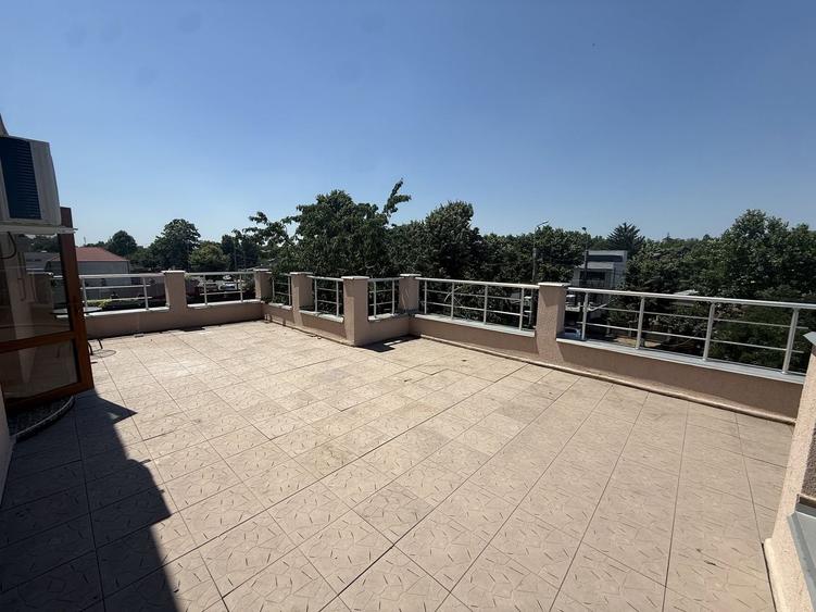 De închiriat apartament 2 camere decomandat 65 mp + terasa 30 mp et 2
