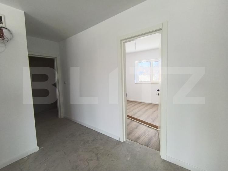 Apartament cu 3 camere, in suprafata de 85 mp si teren de 100 mp