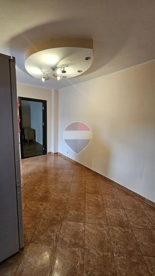 Apartament cu 2 camere de vânzare în zona Central