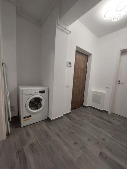 Apartament 2 camere decomandat, 50mp curte proprie, metrou Berceni
