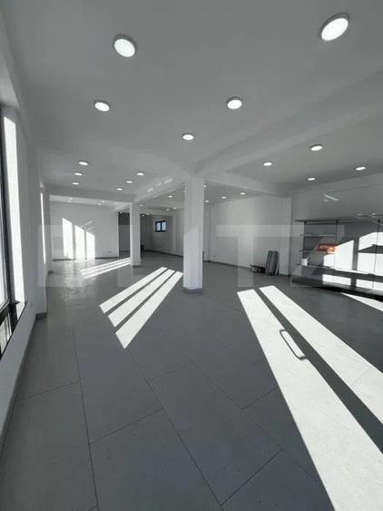 Spatiu comercial 250 mp, zonă centrală, Marginea