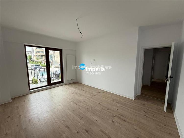 Apartament 2 cam intabulat,boxa si parcare – Soleia, V. Lupului - 4