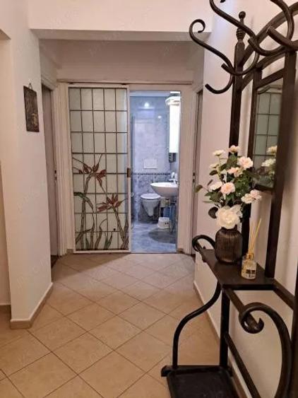 Închiriere Apartament 2 camere în Victoriei, 4 min prox Metrou, Ac, Tv