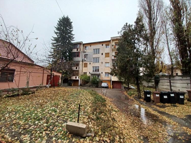 Apartament 3 camere, Gheorghe Doja, Oradea,70 mp. 125 000. Comision 0.