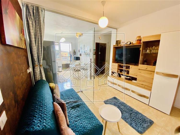 Ap. cu 3 camere cu gradina, situat in zona Calea Surii Mici