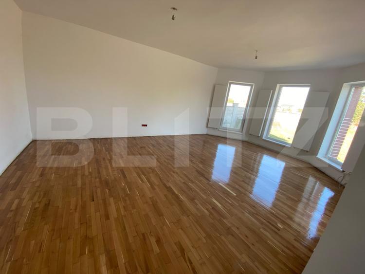 Casa individuala de inchiriat, 150 mp, zona Centrala - Ghiroda