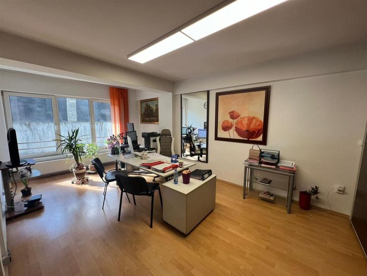 Spatiu pentru birou - Apartament cu 2 camere decomandate - zona Platinia/USAMV