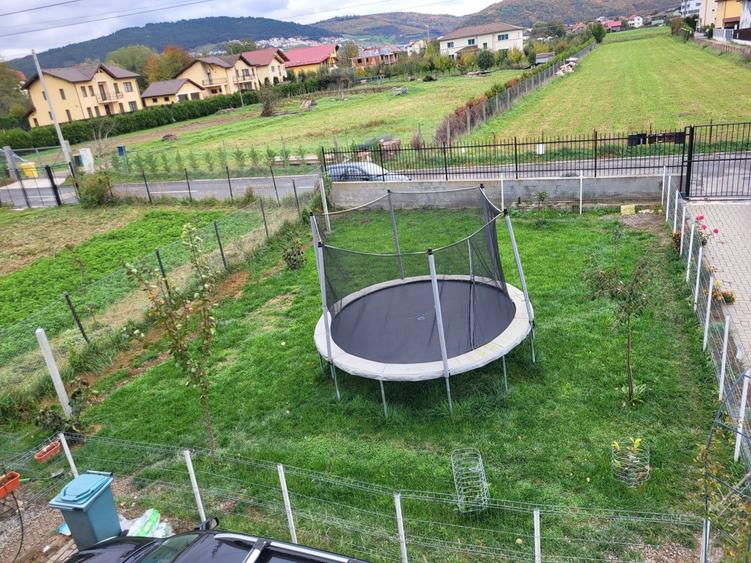 Duplex 4 camere, zona Tineretului, Floresti