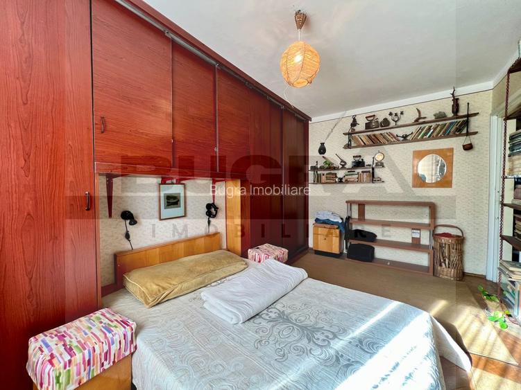 Apartament de 4 camere, 79mp, etaj intermediar, zona "La Terenuri"