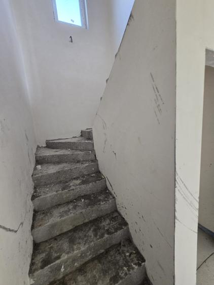 Duplex de vanzare, 4 camere, 120mp, 330mp teren, parcare,zona Chinteni