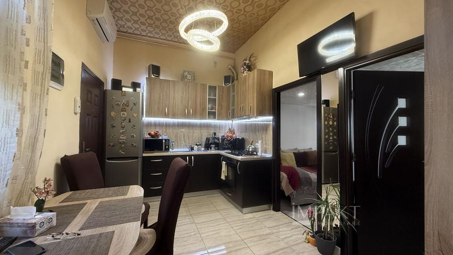 Apartament cu 2 camere decomandat in Centrul orasului str Horea nr 2