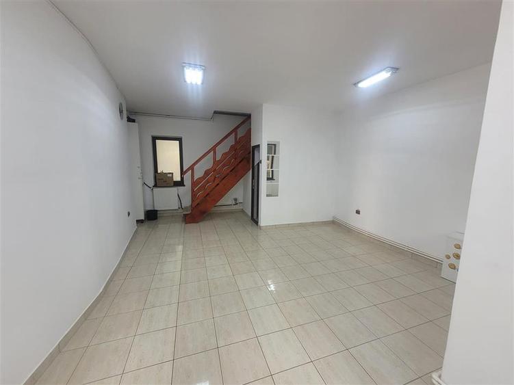 Inchiriere spatiu comercial, ultracentral, 80 mp