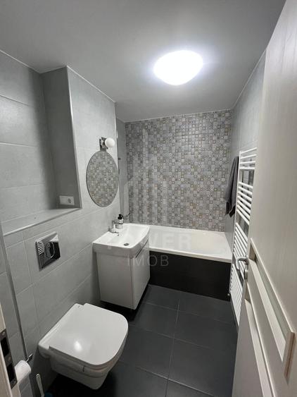 Apartament 3 camere | zona Cedonia