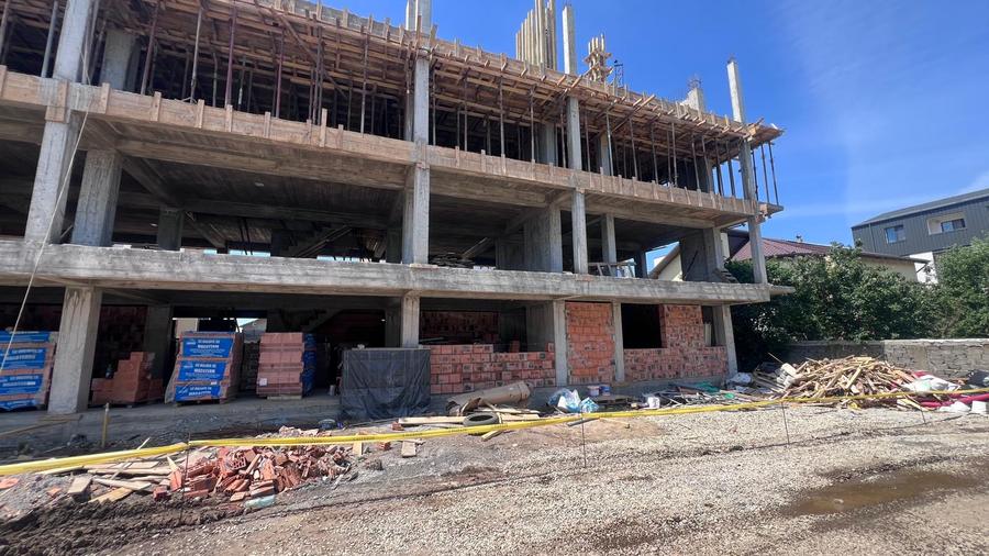 Apartament 2 camere cu curte proprie 60 mp | Încălzire în pardoseală | Parcare