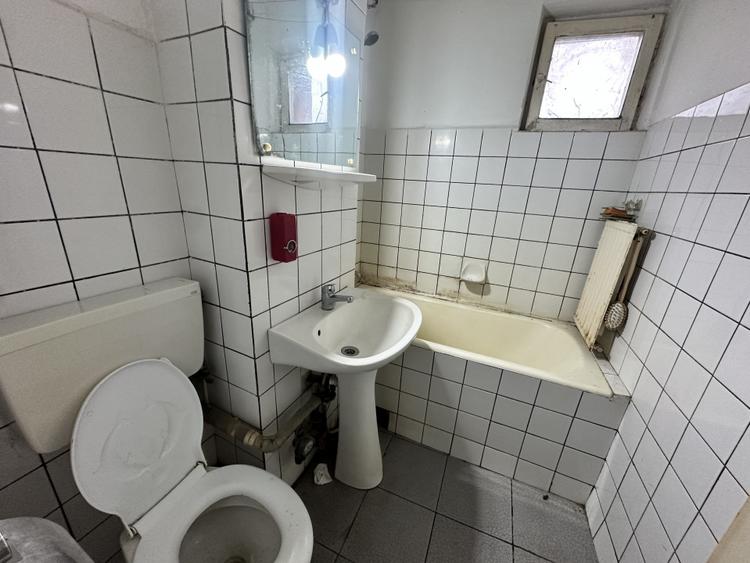APARTAMENT 2 CAMERE I CETATE ZONA CLOSCA I NERENOVAT I BLOC CARAMIDA I