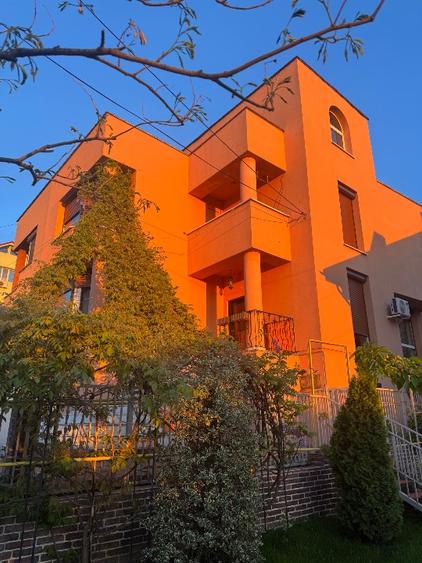 Casa ultracentrala de inchiriat