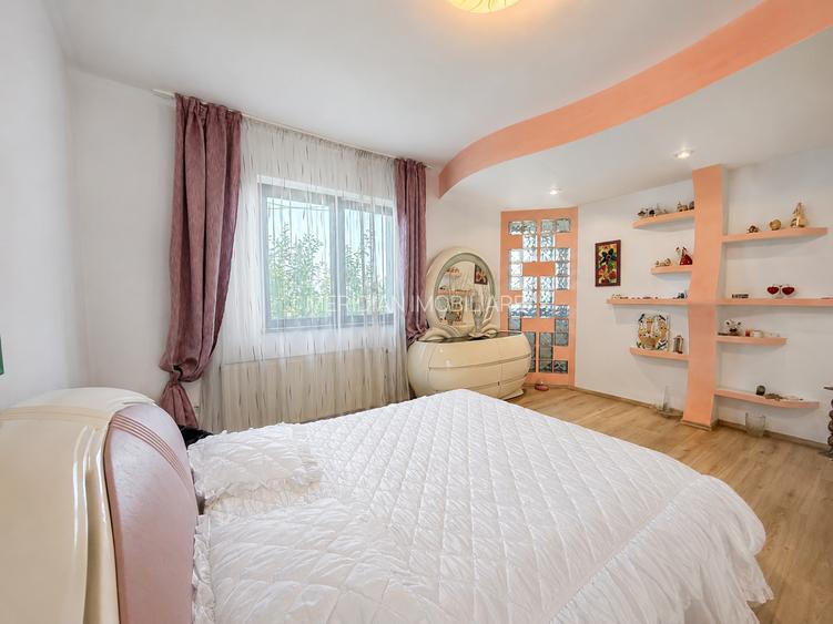 Casă cu 4 camere, priveliște panoramică, terasă închisă și grădină terasată - 3