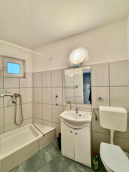 Apartament de vanzare 2 camere zona Calea Victoriei - Sfintii Voievozi,Bucuresti