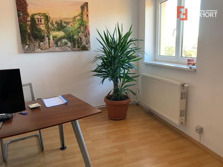 Spatiu comercial cu 12 incaperi si suprafata de 630 mp, zona Mircea cel Batran