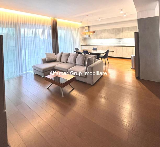 Apartament cu vedere panoramică spre lacul Floreasca si Herastrau