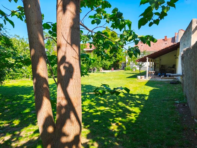 Casă de vânzare cu grădină amenajată (teren 722 m²) - 10