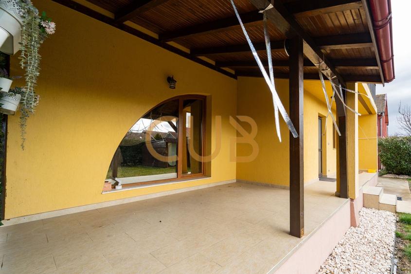REZERVAT - Casă individuală | Teren 630 mp, centrala, garaj, Ghiroda