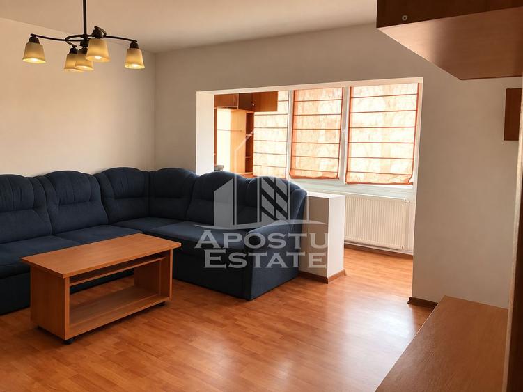Apartament de vanzare cu 2 camere, zona Sagului, Decomandat