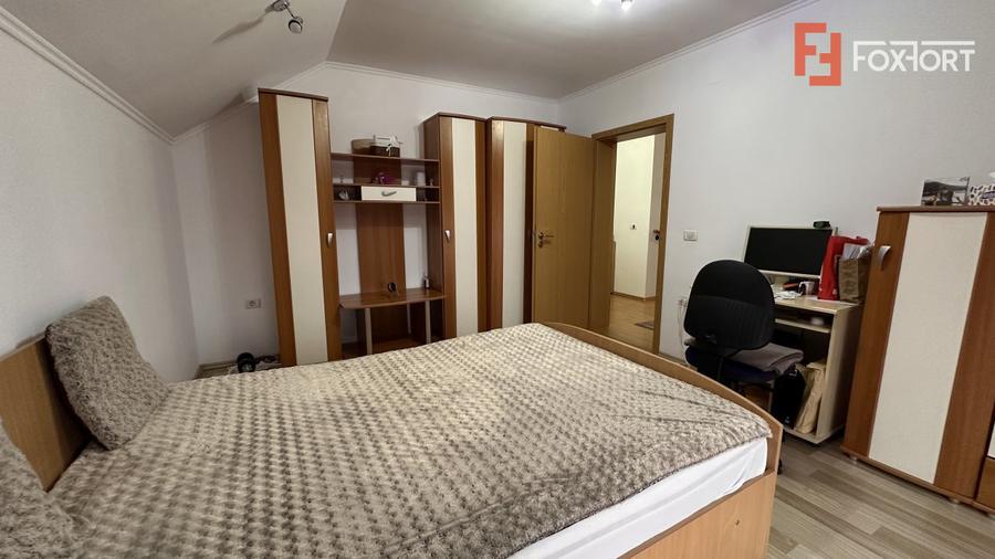 Duplex cu 5 camere de vanzare in localitatea Mosnita Noua