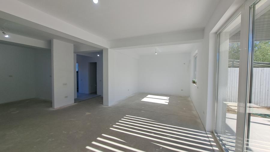 VILA LUX IN COMPLEX REZIDENTIAL