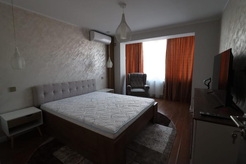 Etaj 1 - Renovat 2025 -2 camere 53mp, zona Piata Mare.