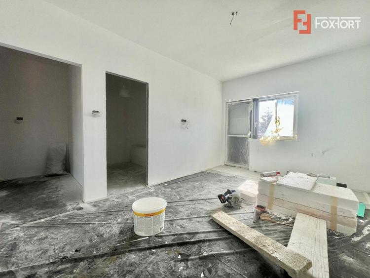 Duplex de vanzare cu 3 camere si 3 bai, Mosnita Noua