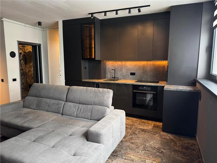 TORONTALULUI - ETAJ 4 - XCITY - 3 CAMERE LUX - 2 BAI - INCALZIRE PARDOSEALA - CL