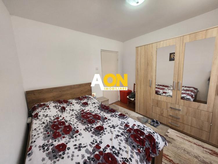 De vanzare apartament 3 camere, etaj intermediar, Cetate