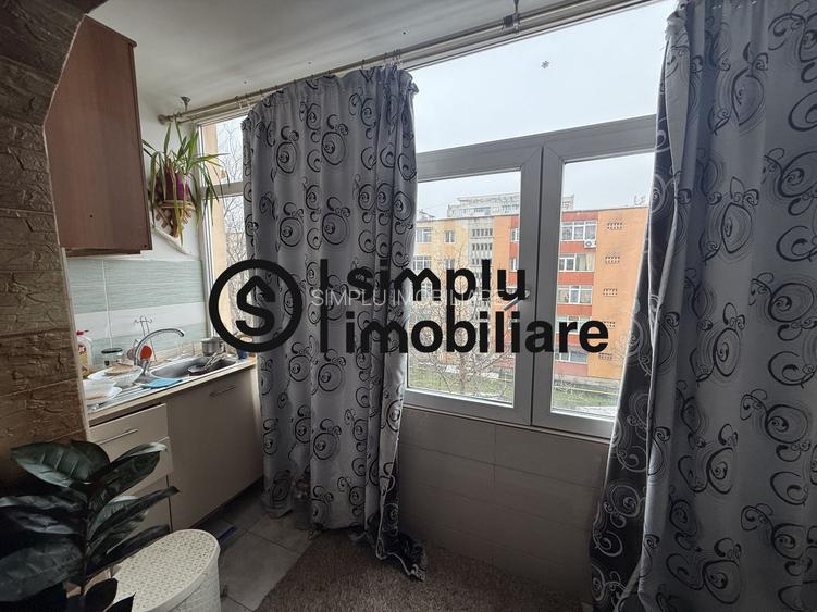 Apartament 2 camere semidecomandate transformat in 3 et 3/4 Brazda