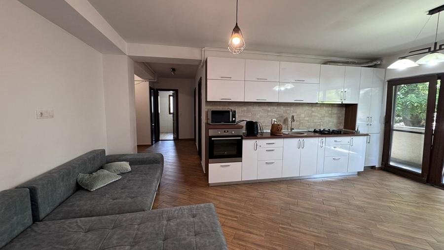 Apartament 3 camere de închiriat central, strada T. Vladimirescu-AP1519