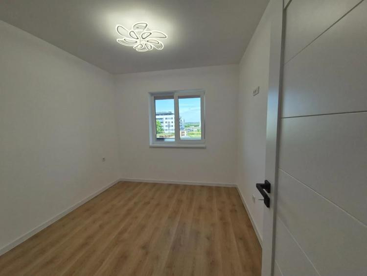 Apartament 3 camere nou - Calea Surii Mici