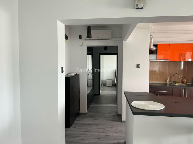 Inchiriez apartament 3 camere - 4