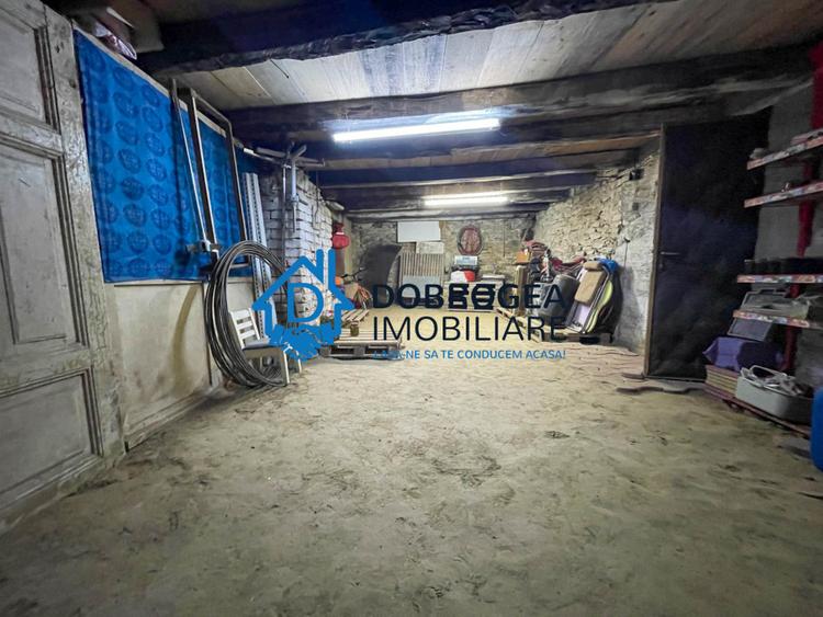 CENTRAL- CASA CU   DESCHIDERE LA 2 STRAZI ,TEREN 275 MP