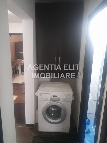 Apartament 3 camere, zona Mall