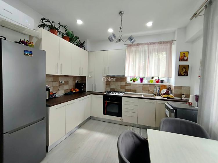 Apartament 2 dormitoare-living openspace, loc de parcare