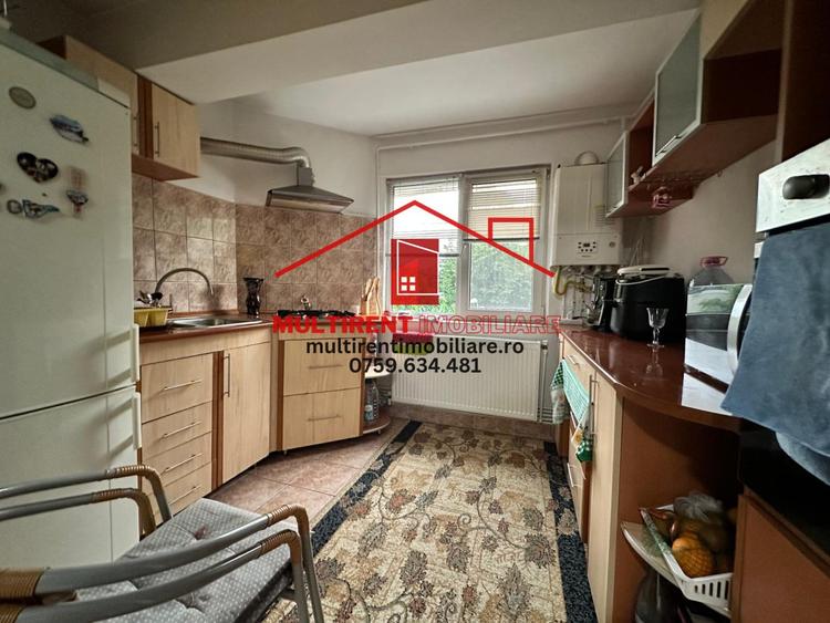 Apartament 3 camere str. 1848 - de vanzare!