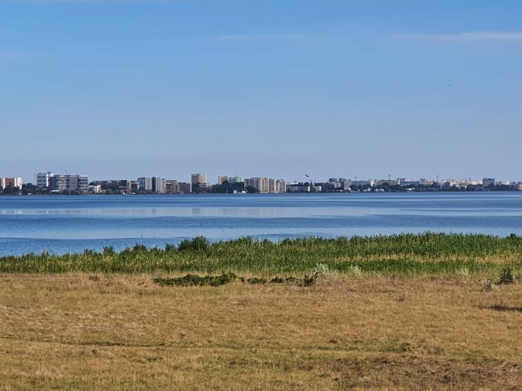Teren de vanzare in Mamaia Sat primul rand la lacul Siutghiol